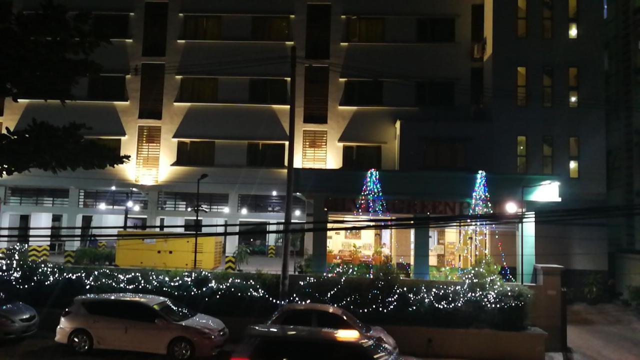 Silver Green Hotel Yangon Exteriör bild